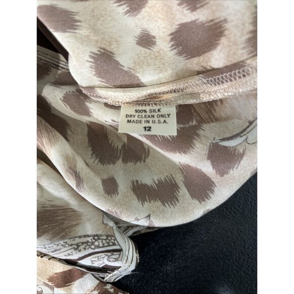St. John Animal Print Silk Cap Sleeve Top Sz 12 Large Floral Lightweight Blouse - Picture 8 of 8